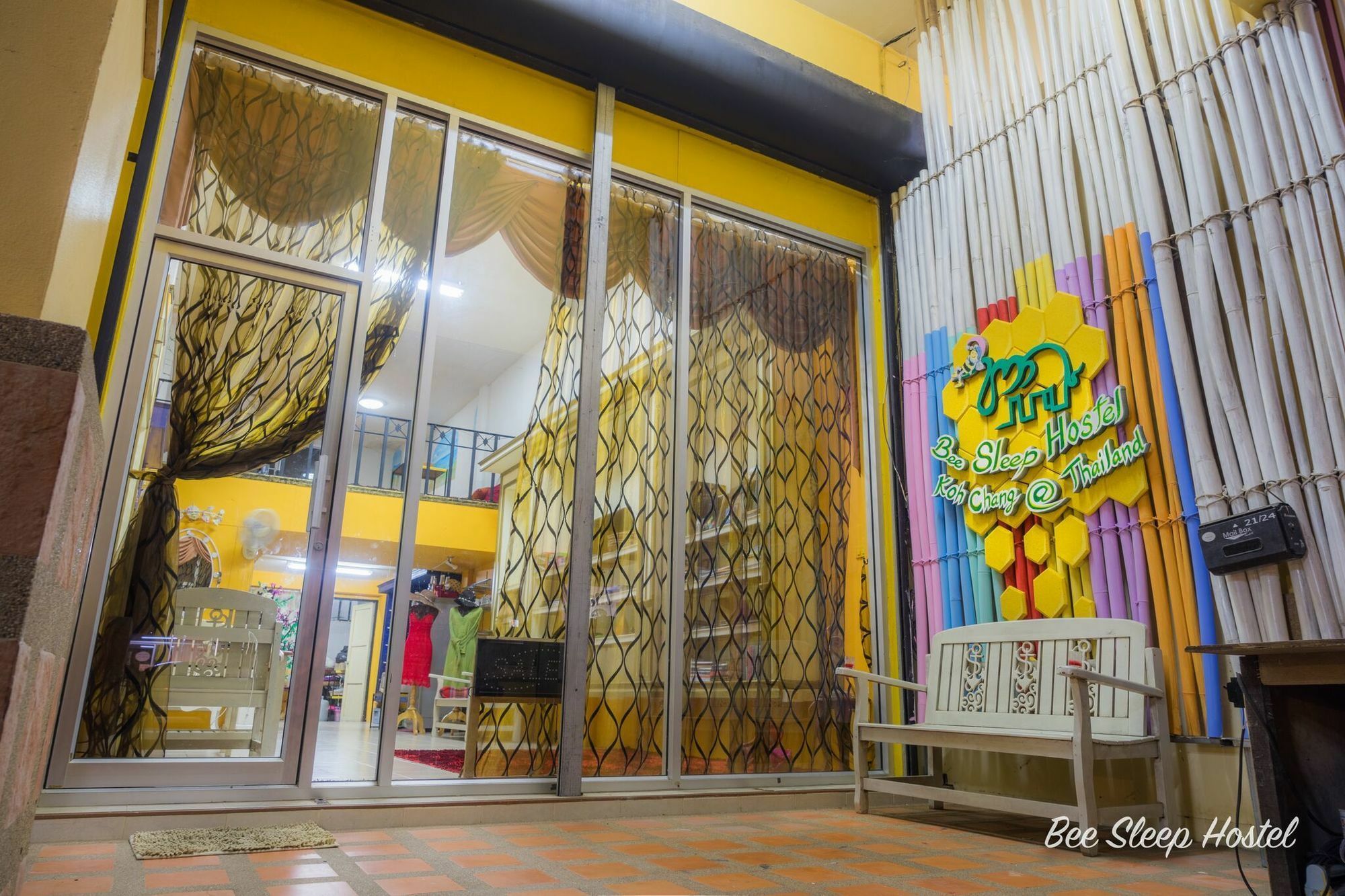 Bee Sleep Hostel Koh Chang Klong Prao Beach Exterior photo
